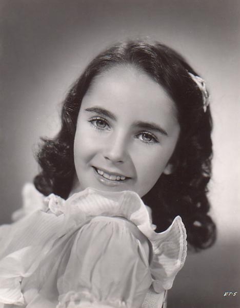 Elizabeth Taylor nel 1941