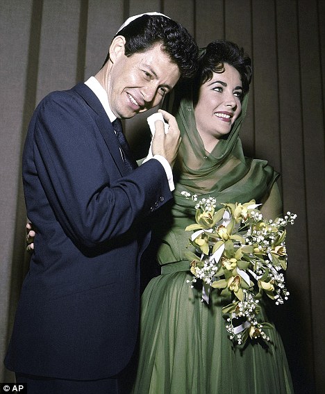 Liz Taylor nozze con Eddie Fisher - foto AP