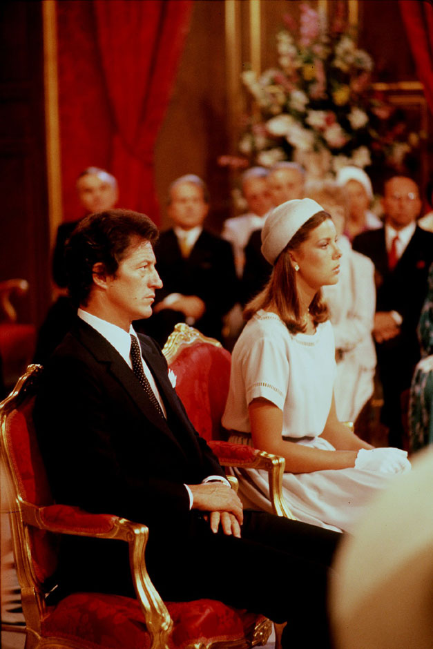 Nozze civili Carolina di Monaco Philippe Junot 1978 da royalweddings.hellomagazine.com Nozze civili Carolina di Monaco Philippe Junot 1978 da royalweddings.hellomagazine.com