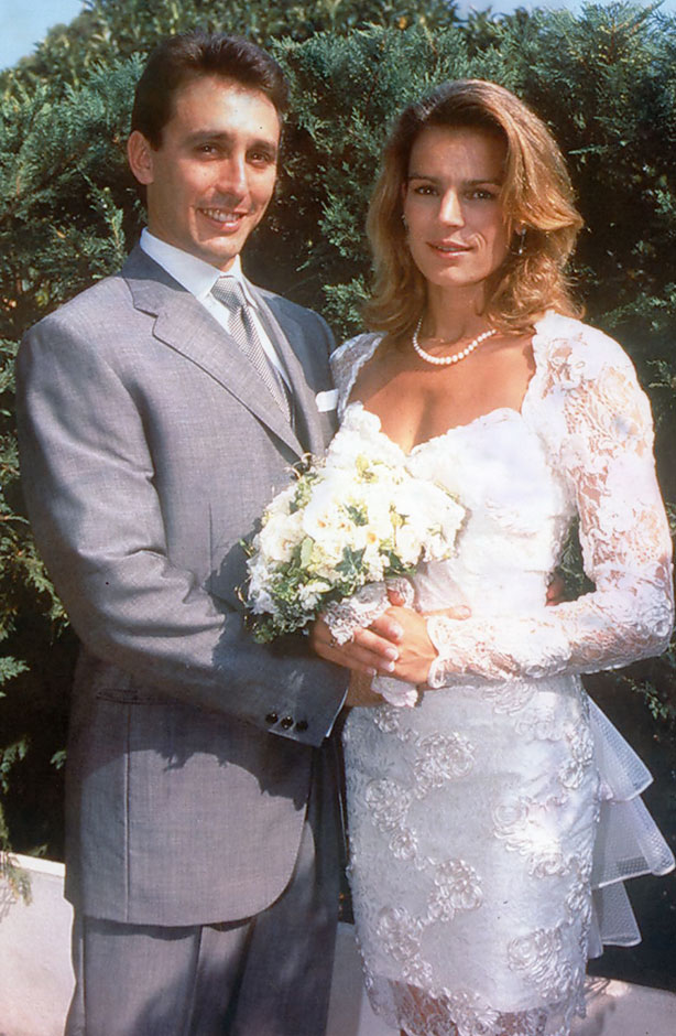 Nozze Stephanie di Monaco con Daniel Ducruet da royalweddings.hellomagazine.com Nozze Stephanie di Monaco con Daniel Ducruet da royalweddings.hellomagazine.com