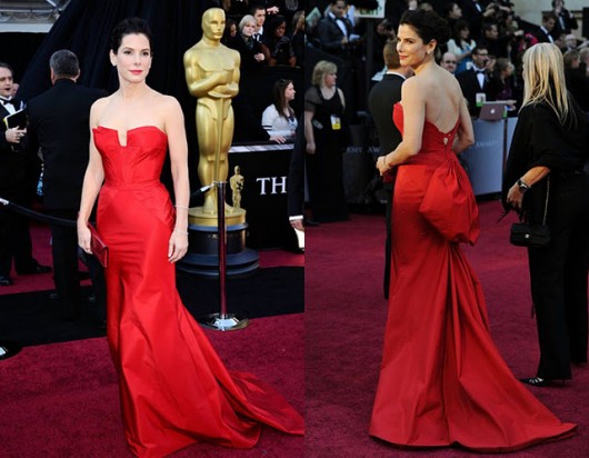 Sandra Bullock in abito rosso Vera Wang Academy Awards 2011- foto da stylebistro.com