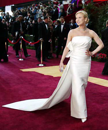 Renee Zellwger agli Oscar 2004 Renee Zellwger agli Oscar 2004