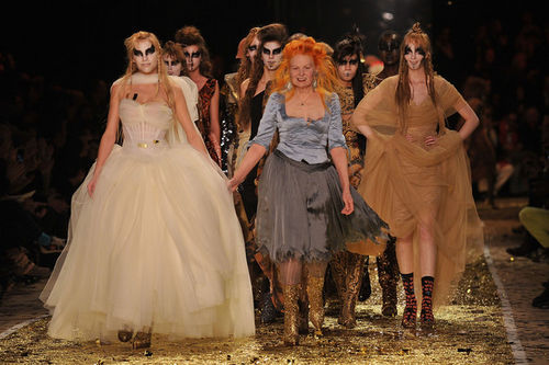 Abito da sposa Vivienne Westwood da Gold Label Fall/Winter 2011/12 collection 