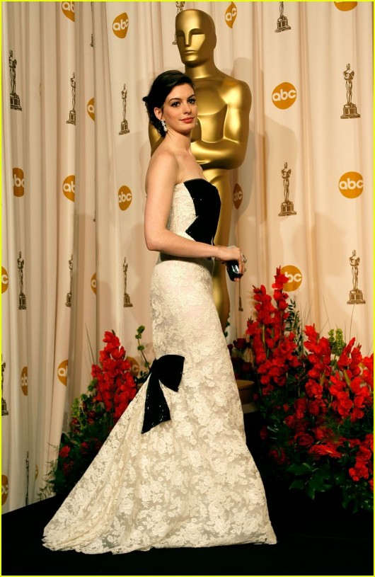 Anne Hathaway agli Oscar 2007 Anne Hathaway agli Oscar 2007