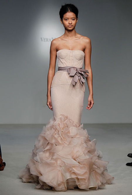 Holly di Vera Wang Sping 2012