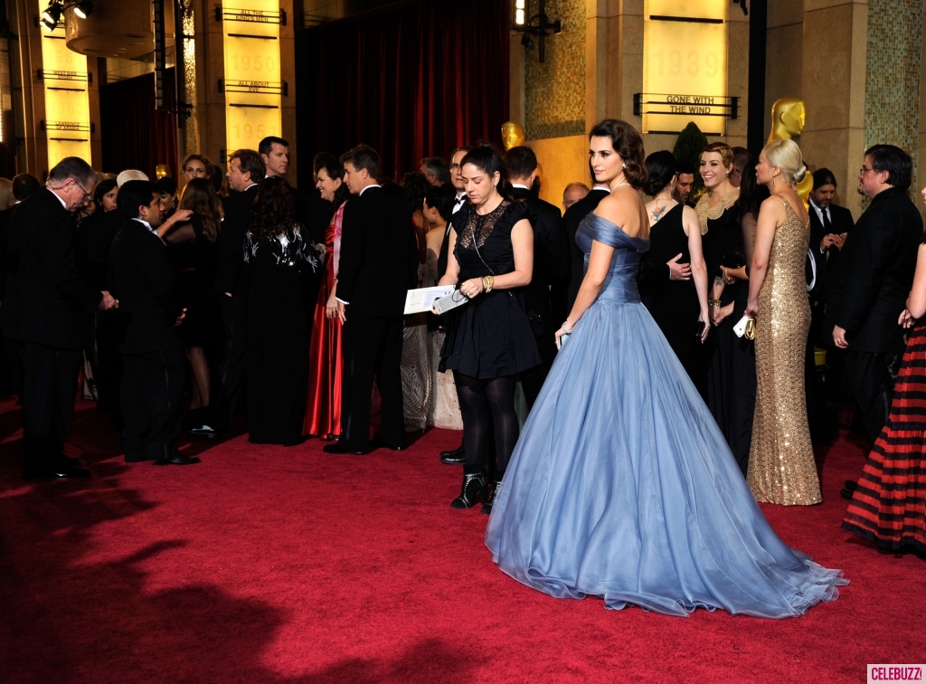 Penelope-Cruz-at-the-2012-Oscars da celebuzz