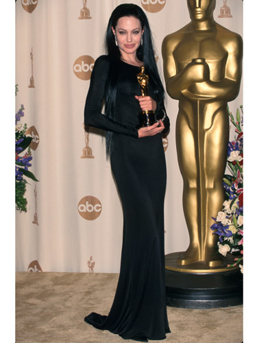 Angelina Jolie agli Oscar 2000 in Versace