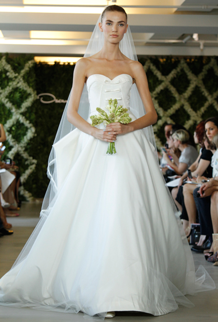 abito da sposa Oscar de la Renta Spring 2013 