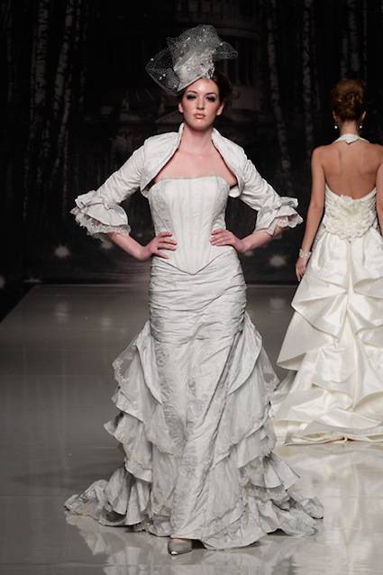 abito da sposa Claridges Supernova Ian Stuart 2013 Collection Photo White Gallery