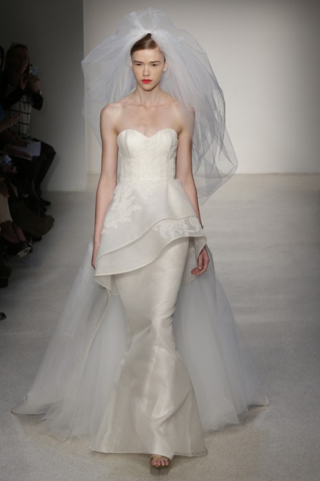 abito da sposa Chrysler Amsale 2013 Photo wwd.com