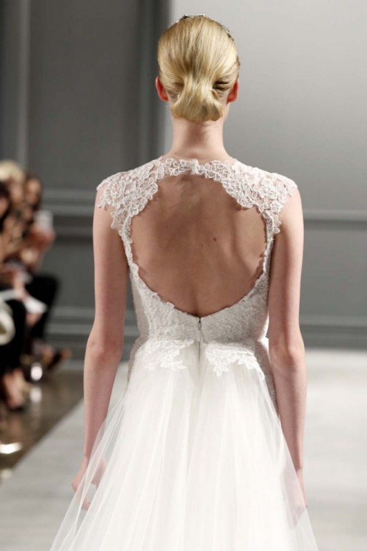abito da sposa Monique Lhuillier Spring 2014 foto weddingbells.com