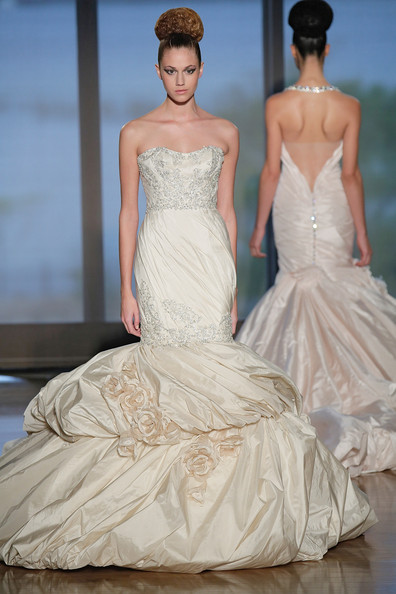 abito da sposa Aella Ines di Santo Fall 2014 foto zimbio