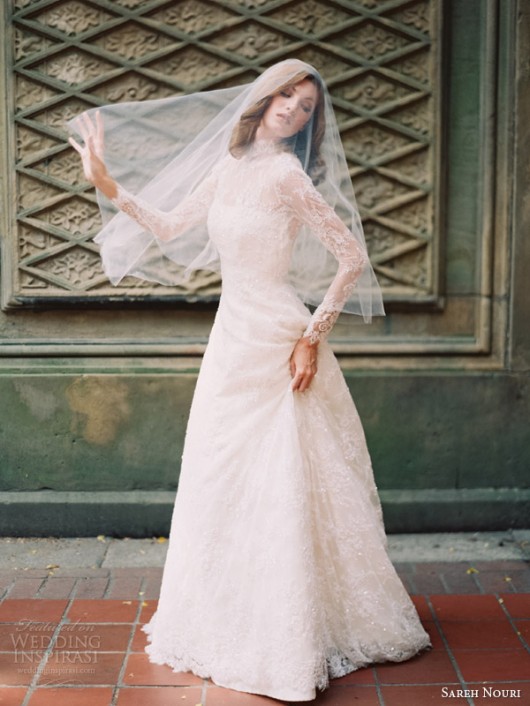 abito da sposa Queen Elizabeth Sareh Nouri Fall 2014 foto weddinginspirasi 