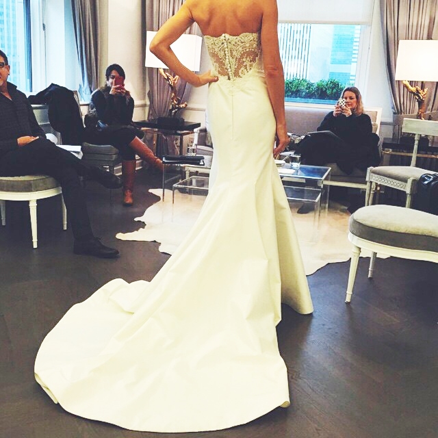 abito da sposa Legends Romona Keveza Fall 2015 foto wedberry_com