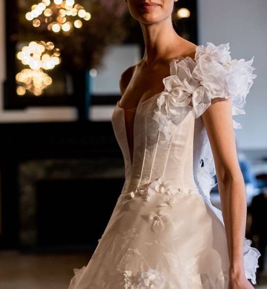 ines-di-santo-sposa-spring-2019-004-claire
