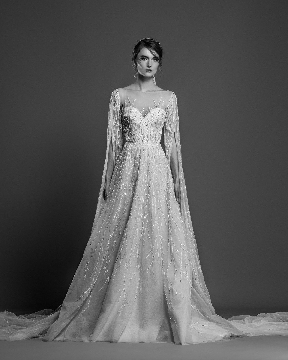 abito da sposa georges-hobeika-spring 2019 con mantella