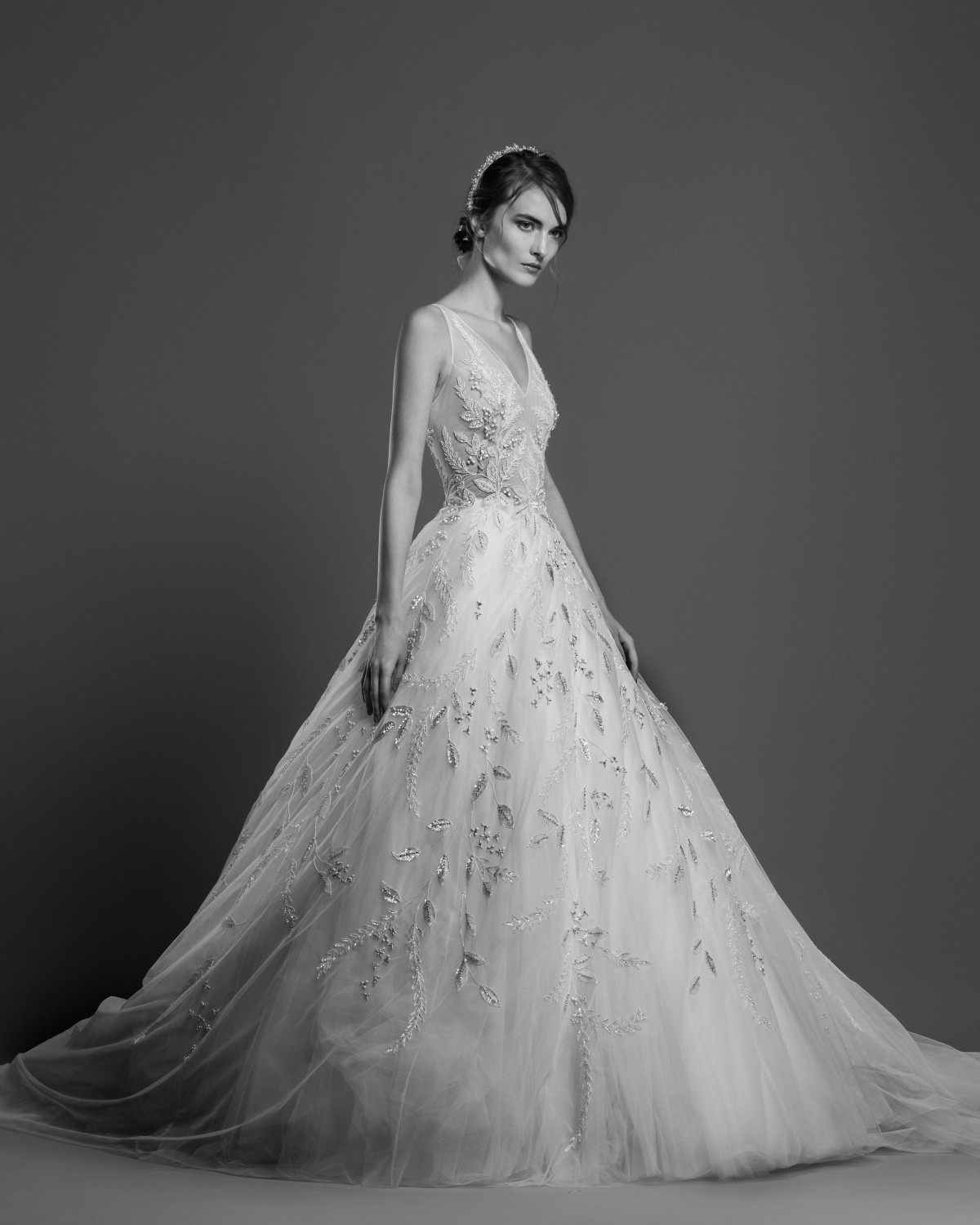abito da sposa georges-hobeika-spring 2019 con ricami floreali