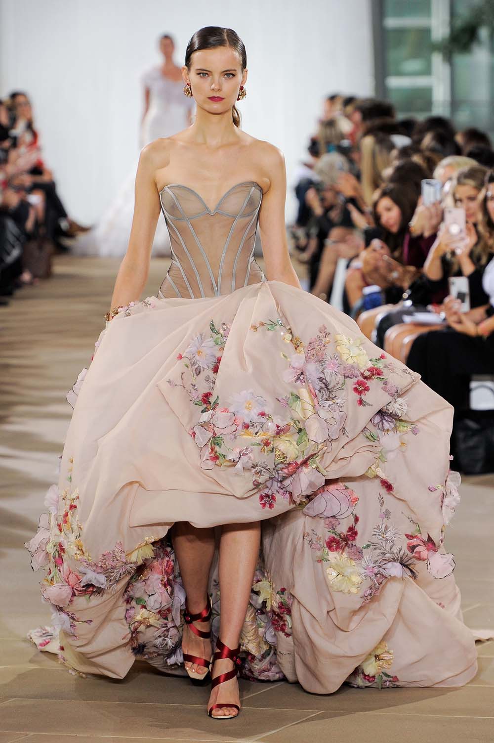 abito da sposa colorato ines-di-santo-fall-2019