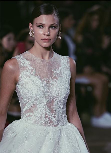 abito da sposa ines-di-santo-fall-2019 con corpetto velato