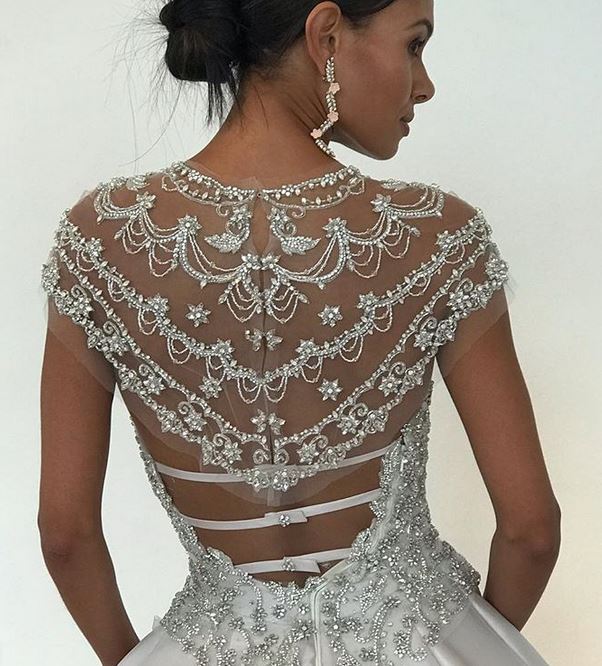 abito da sposa ines-di-santo-fall-2019 con cristalli