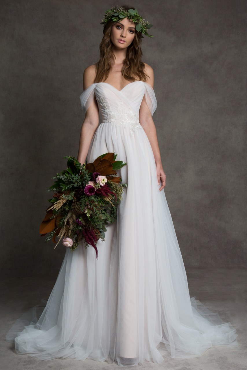 abito da sposa romona-by-romona-keveza-fall-2019