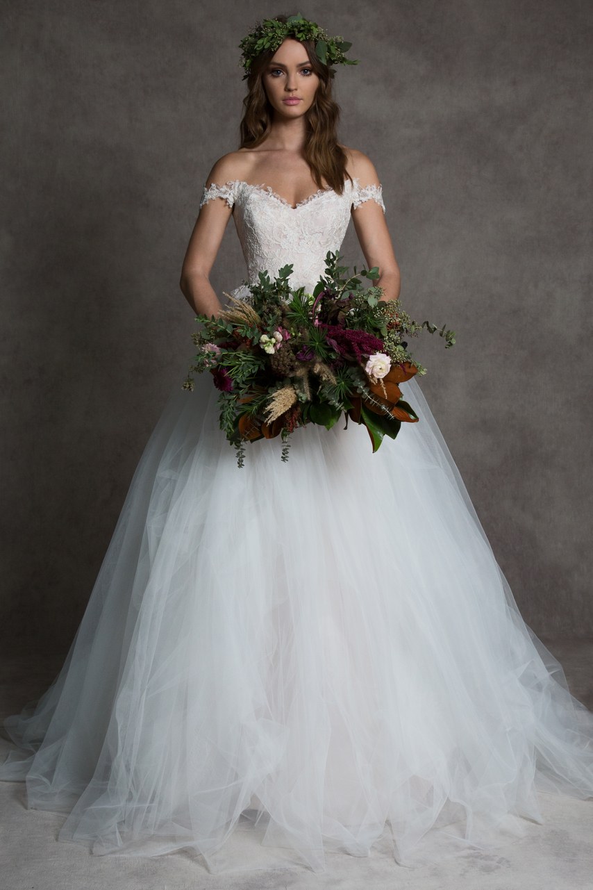 abito da sposa romona-by-romona-keveza-fall-2019