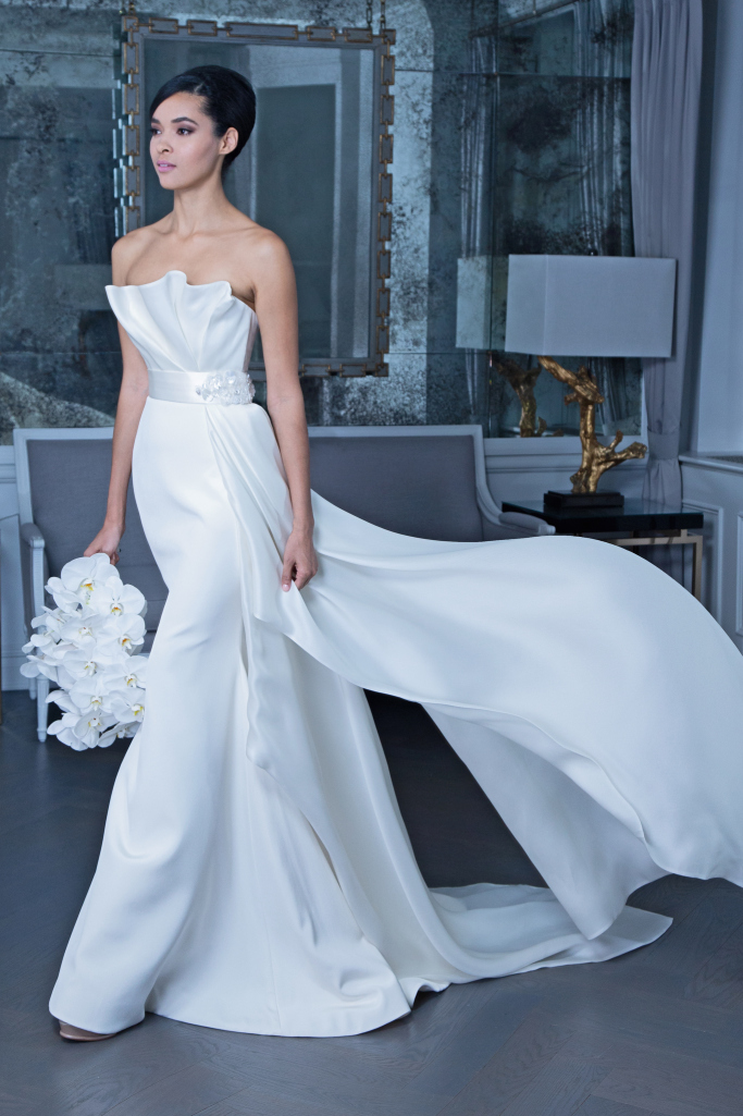 abito da sposa scultura Romona Keveza Fall 2019