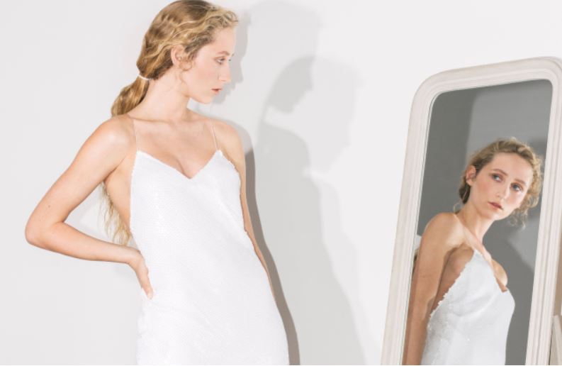 stella-mccartney-abito-da-sposa-con-pailettes