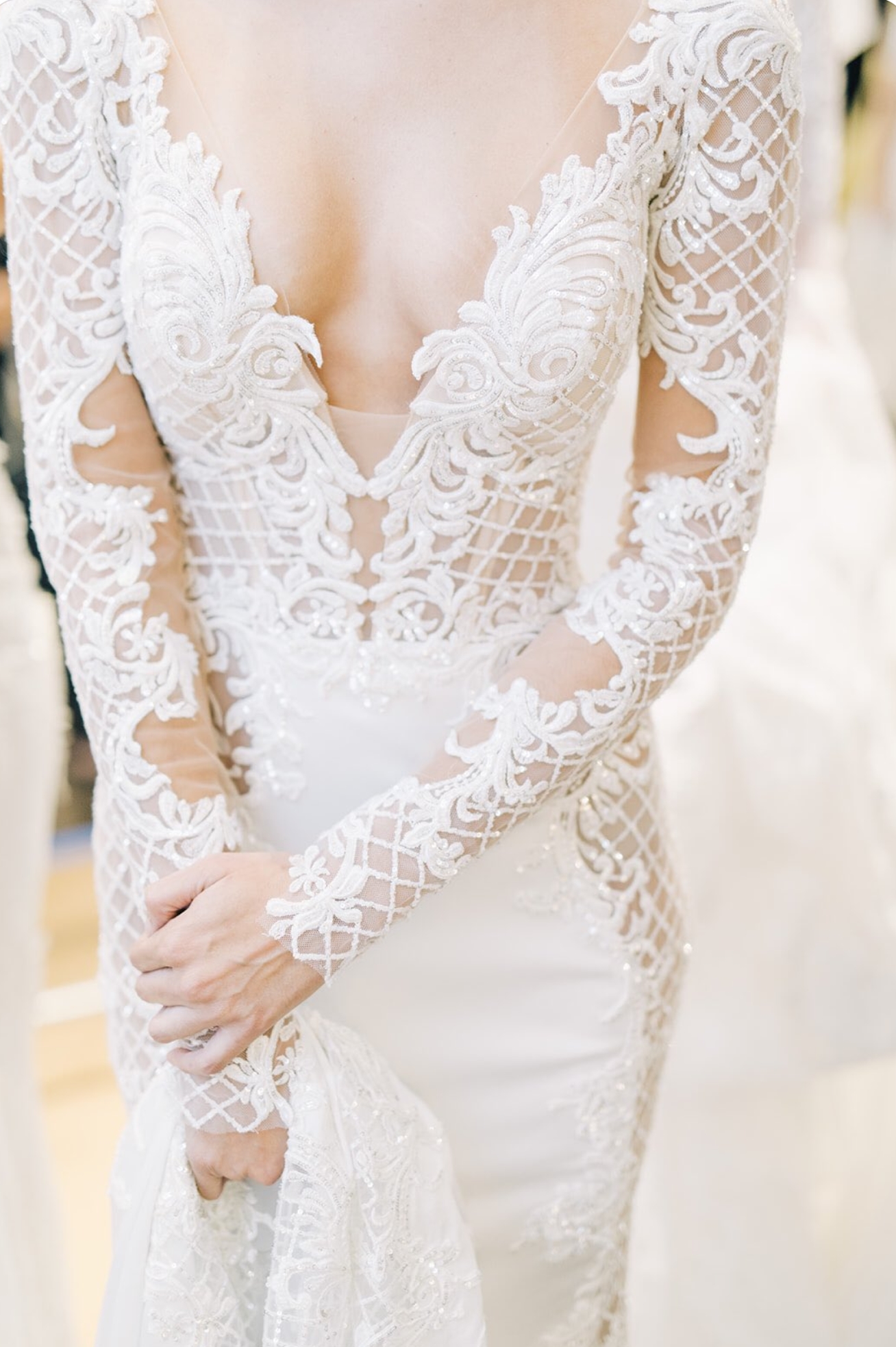 abito da sposa pnina-tornai satin ricamato prezzo 11.200 dollari 