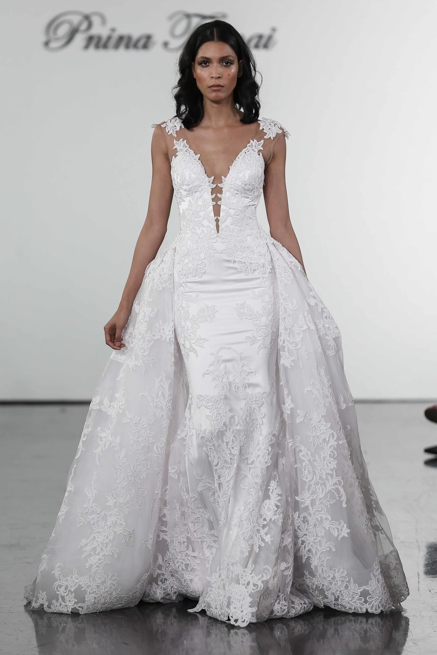abito da sposa Pnina Tornai prezzo 7.400 dollari con gonna al prezzo di 5.900 dollari