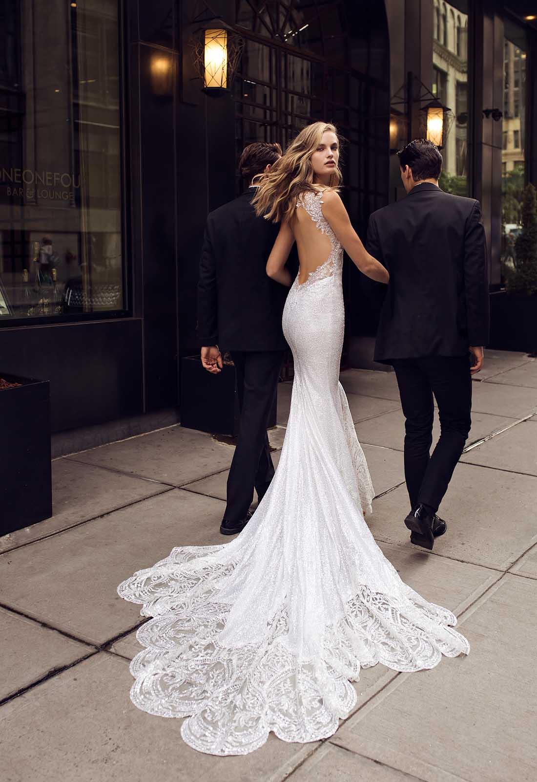 abito da sposa Pnina Tornai Dream Collection  con schiena aperta