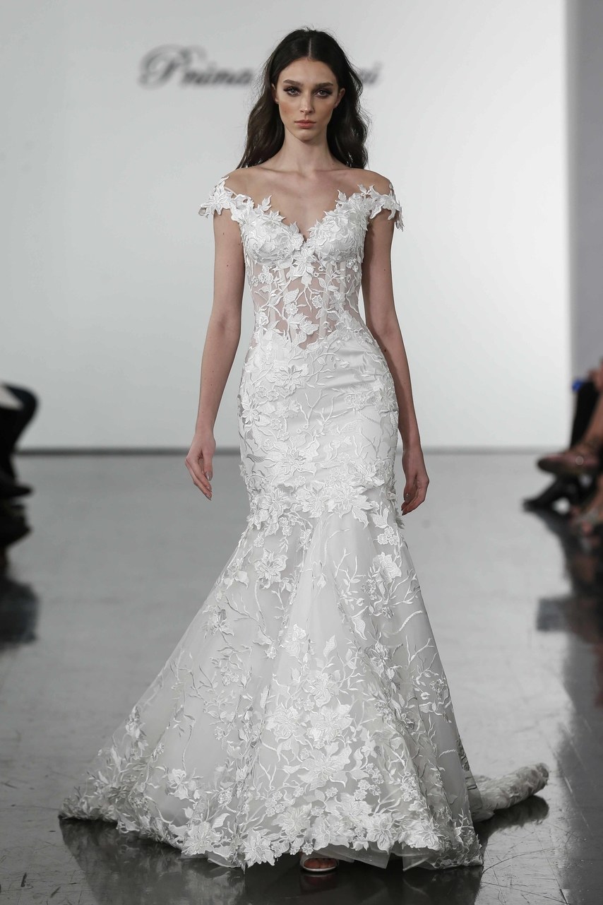 abito da sposa pnina-tornai con ricami floreali prezzo 7.000 dollari 