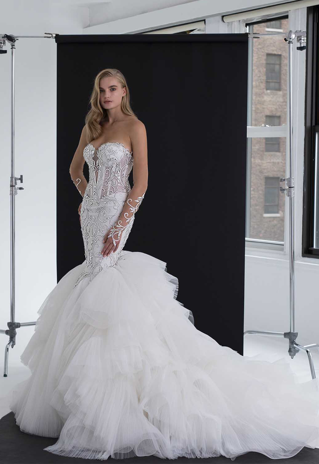 pnina-tornai-abito da sposa tulle e cristalli prezzo 12.500 dollari
