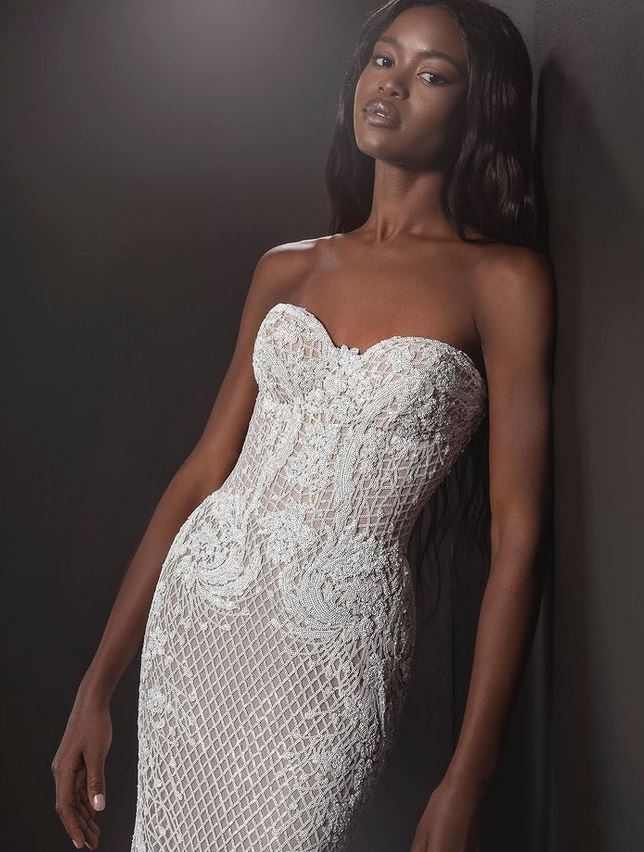 abiti da sposa Pnina Tornai One a prezzi accessibili abiti da sposa Pnina Tornai One a prezzi accessibili
