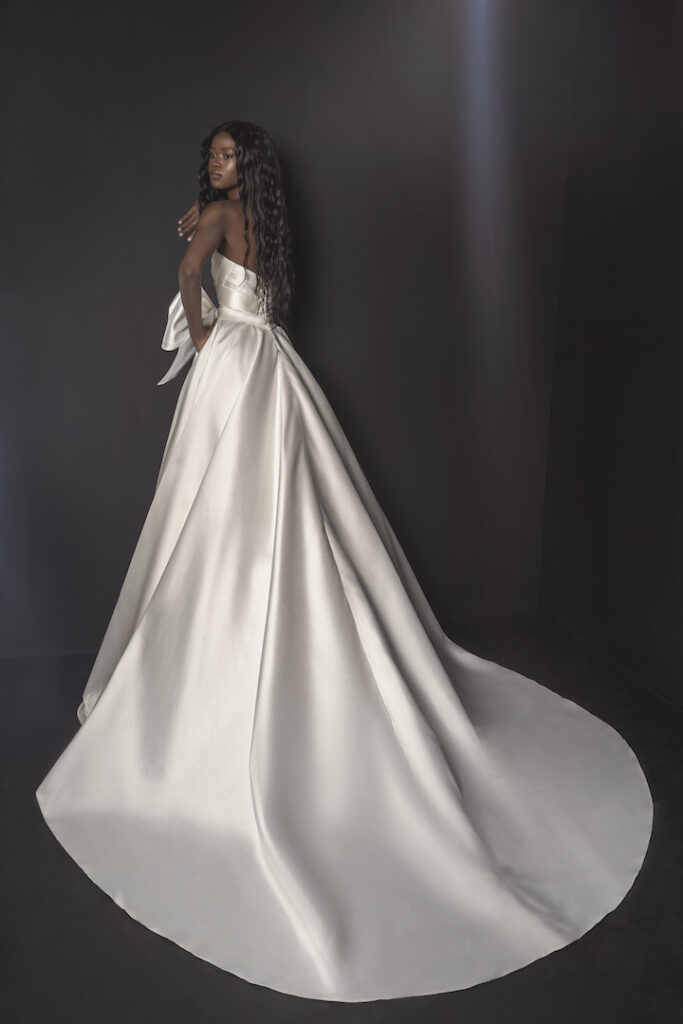abiti da sposa Pnina Tornai One a prezzi accessibili abiti da sposa Pnina Tornai One a prezzi accessibili