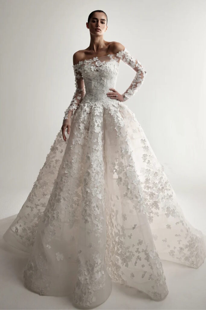 Monique Lhuillier sposa Spring 2026 - Clover