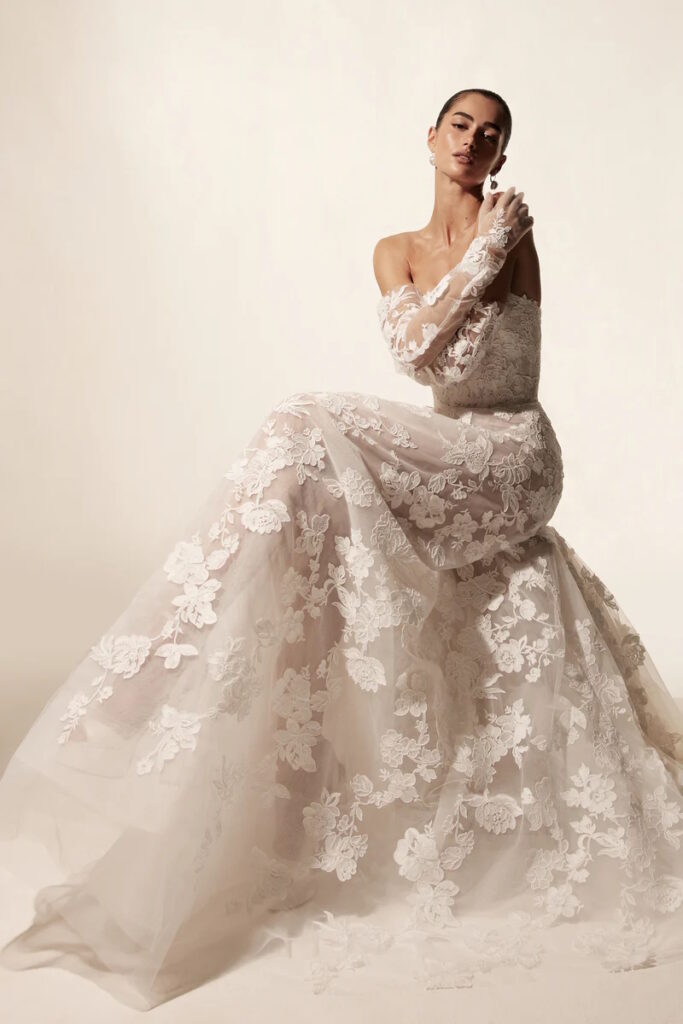 Monique Lhuillier sposa Spring 2026 - Vida
