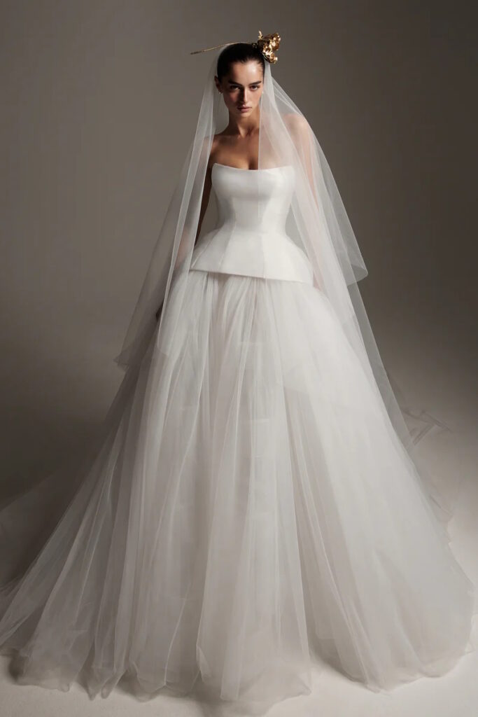 Monique Lhuillier sposa Spring 2026 - Zuma