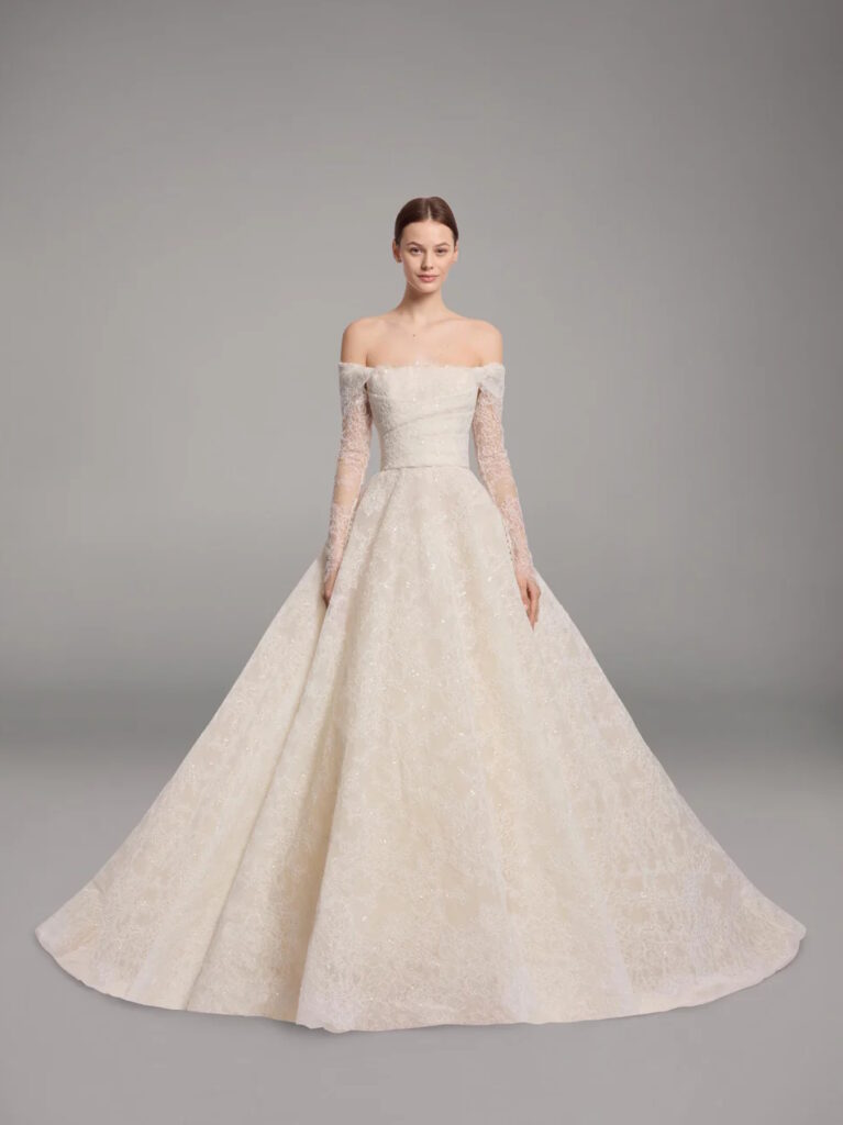 Elie Saab Sposa Spring 2026 $18,200.00