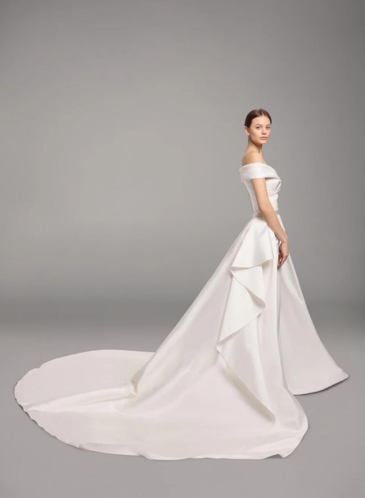 Elie Saab Sposa Spring 2026 $15,500.00