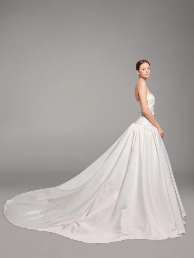 Elie Saab Sposa Spring 2026 $14,900.00