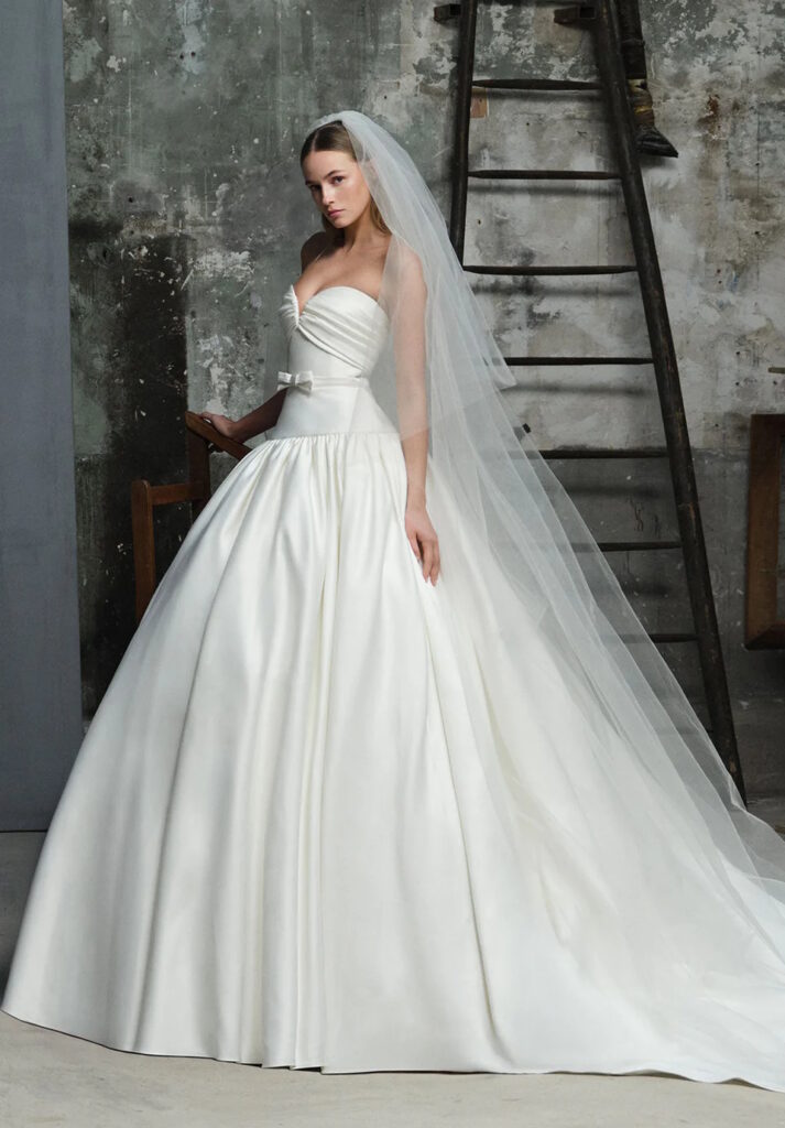 Elie Saab Sposa Spring 2026 $14,900.00