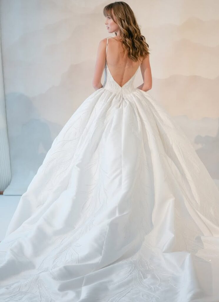 Ines di Santo sposa Spring 2026 - Versailles