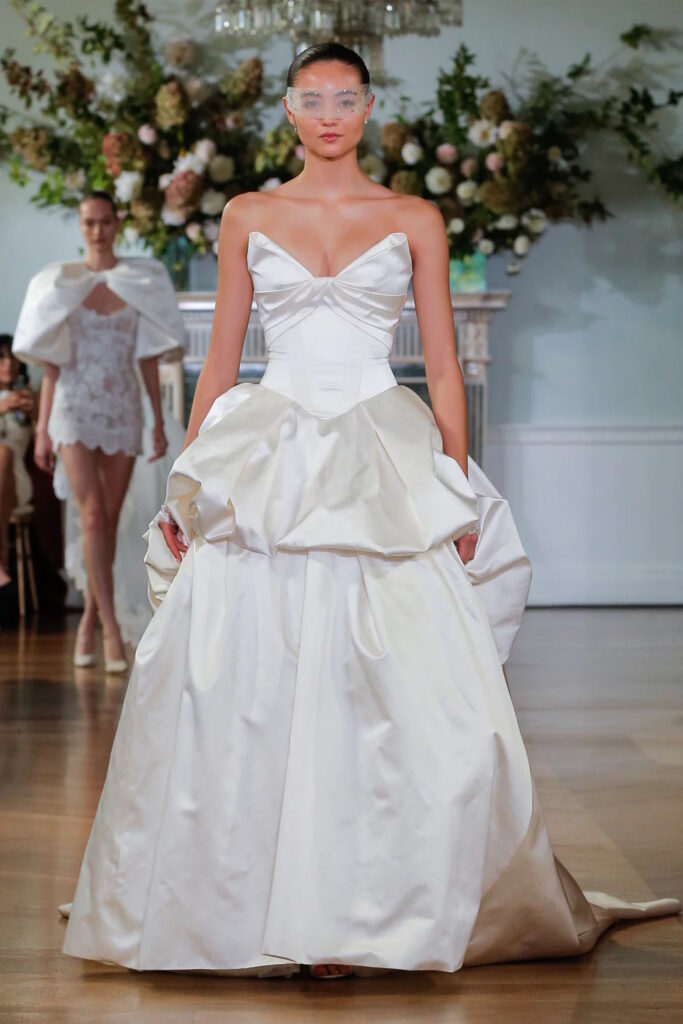 Monique Lhuillier sposa Fall 2026 Ascher