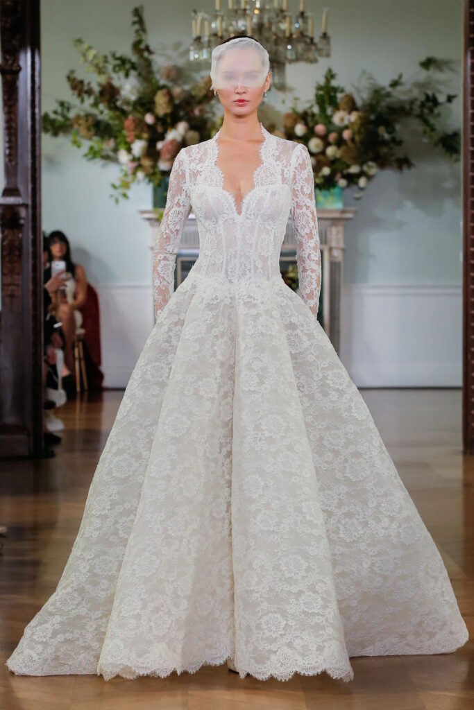 Monique Lhuillier sposa Fall 2026 Divinity
