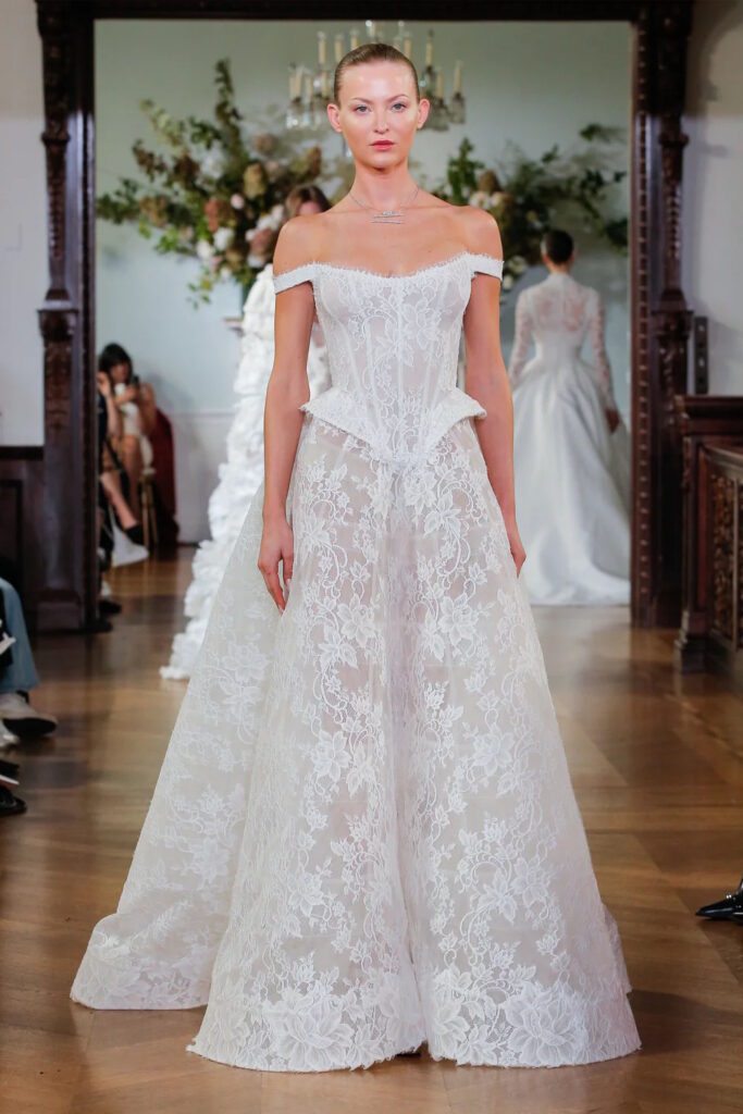 Monique Lhuillier sposa Fall 2026 Nottingham