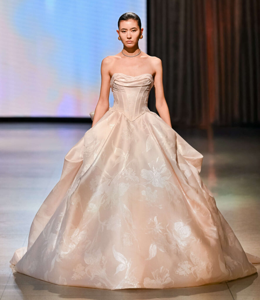 Ines di Santo sposa Fall 2026 Respira - Alba