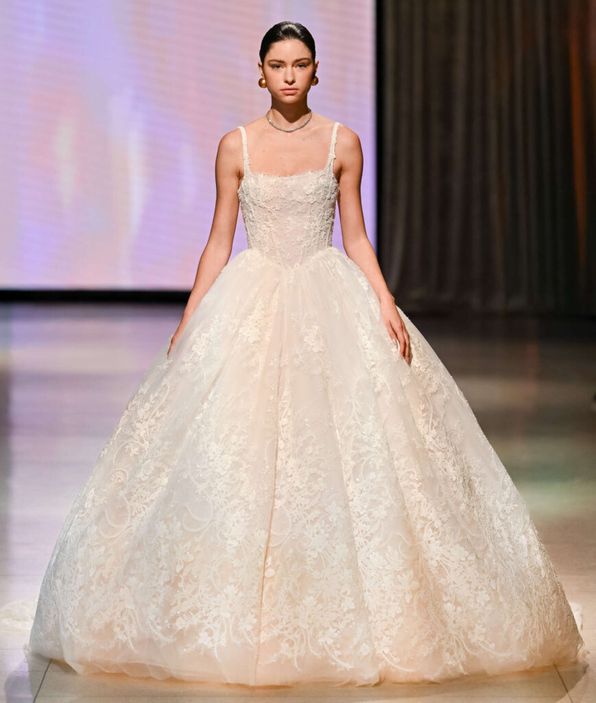 Ines di Santo sposa Fall 2026 Respira - Nessa