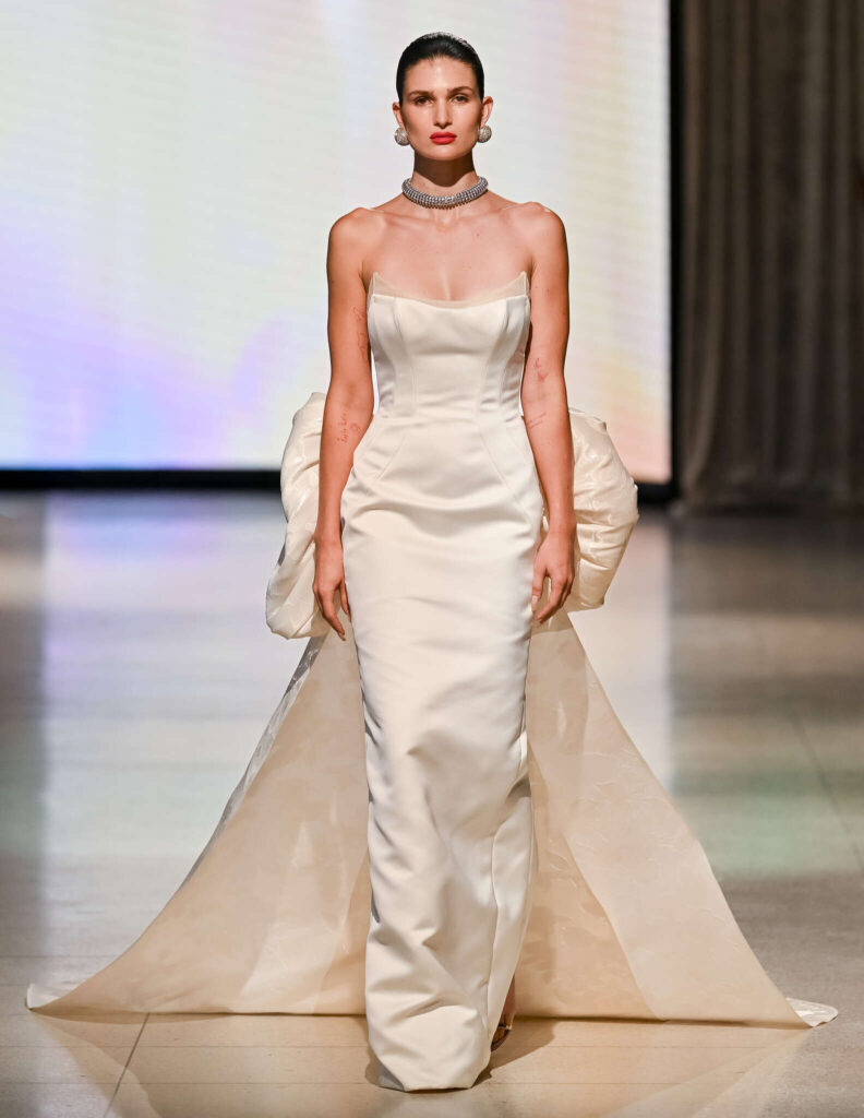 Ines di Santo sposa Fall 2026 Respira - Sorrel