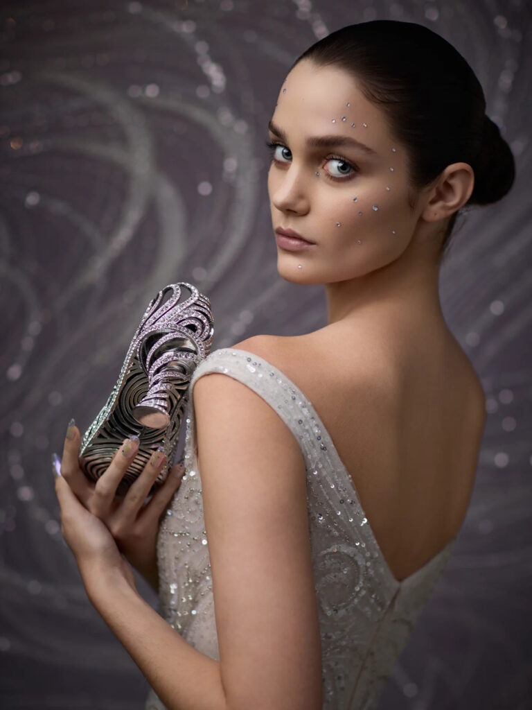 Ines di Santo sposa Fall 2026 Wicked for Good - Magic slippers